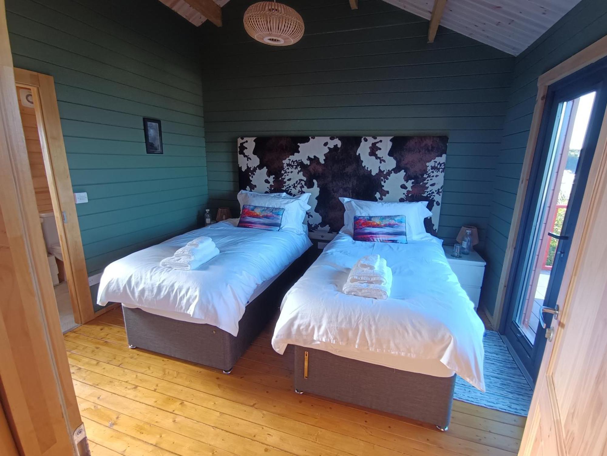 Ghillie'S Croft Cabin, Rothesay Extérieur photo